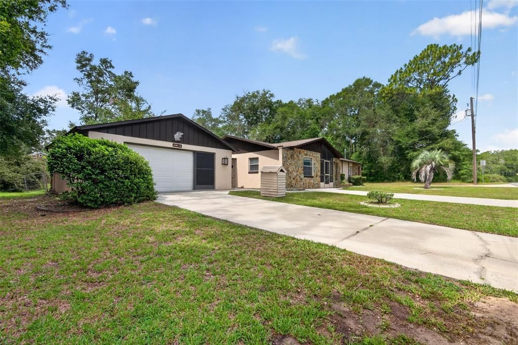 For Sale: $239,900 (2 beds, 2 baths, 1436 Square Feet)