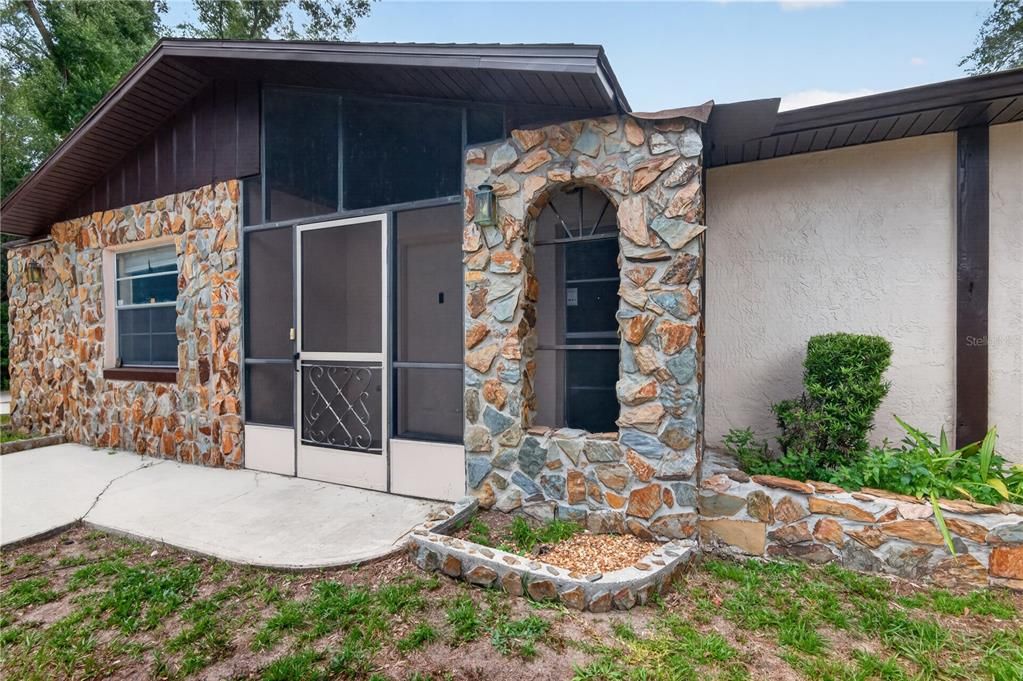 For Sale: $239,900 (2 beds, 2 baths, 1436 Square Feet)