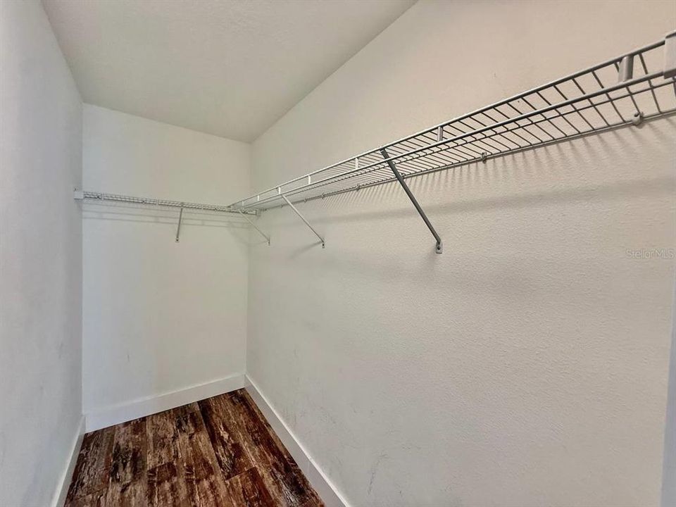 For Rent: $1,900 (3 beds, 2 baths, 1558 Square Feet)
