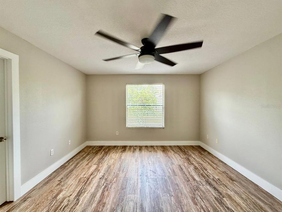 For Rent: $1,900 (3 beds, 2 baths, 1558 Square Feet)