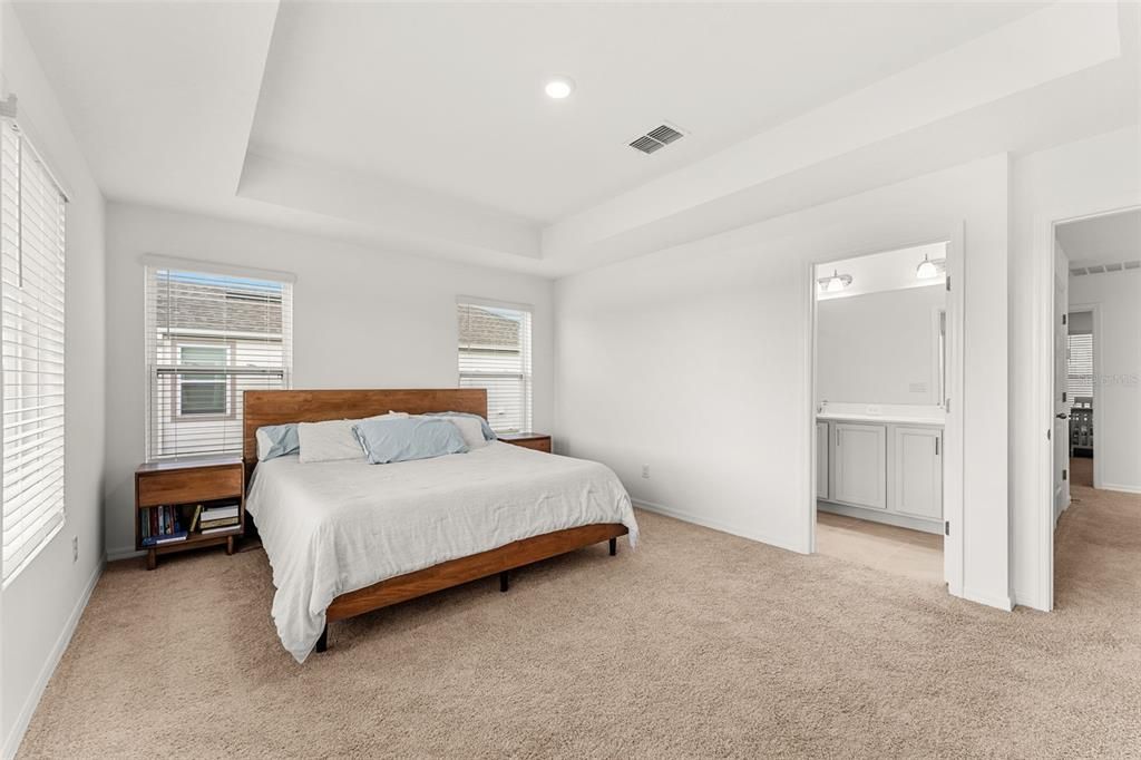 For Rent: $2,350 (3 beds, 2 baths, 1692 Square Feet)