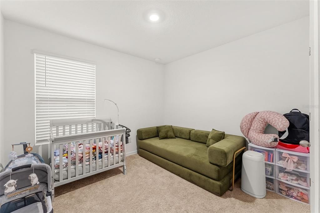 For Rent: $2,350 (3 beds, 2 baths, 1692 Square Feet)