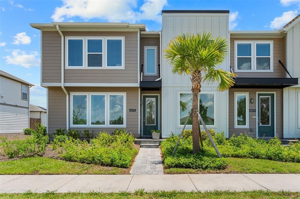 For Rent: $2,350 (3 beds, 2 baths, 1692 Square Feet)