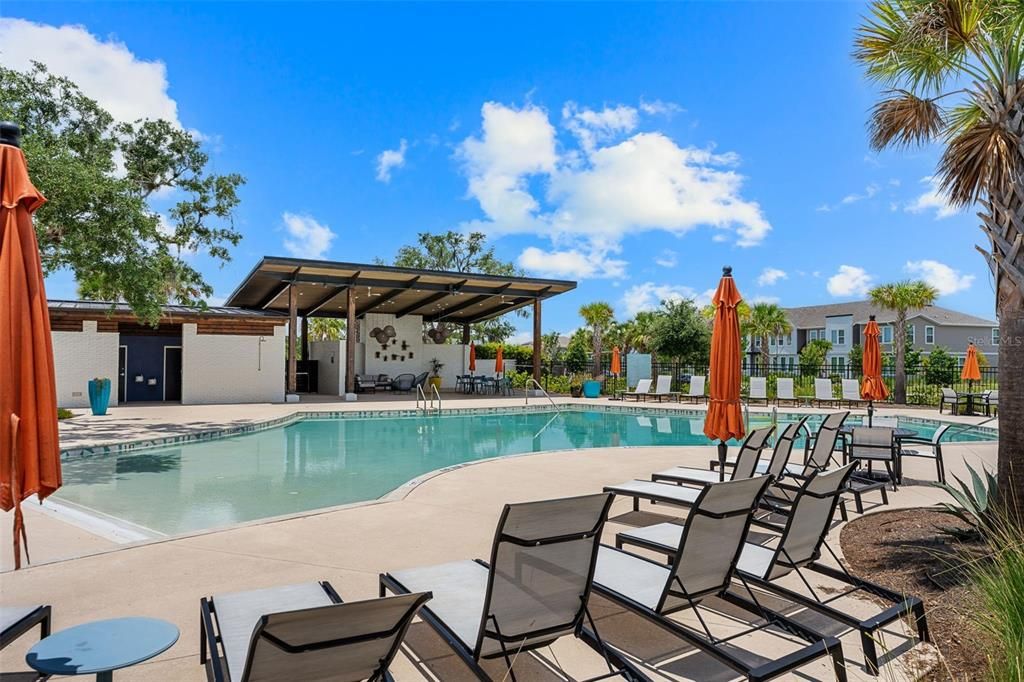 For Rent: $2,350 (3 beds, 2 baths, 1692 Square Feet)