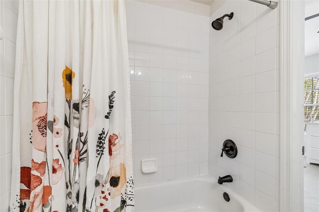 En Venta: $213,900 (2 camas, 2 baños, 1110 Pies cuadrados)