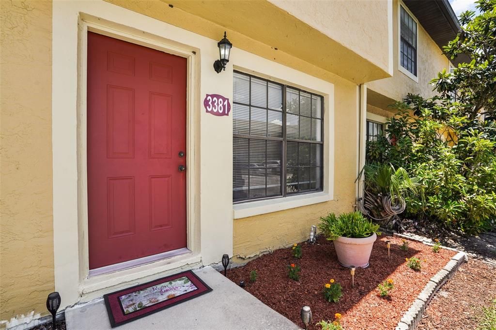 For Sale: $179,900 (2 beds, 2 baths, 1031 Square Feet)