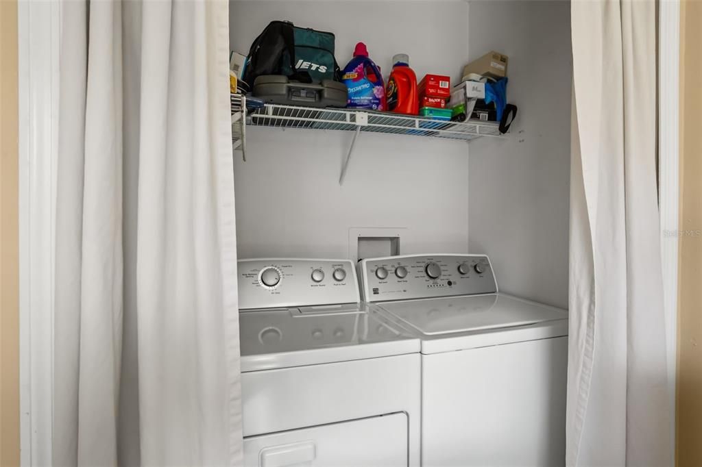 For Sale: $179,900 (2 beds, 2 baths, 1031 Square Feet)