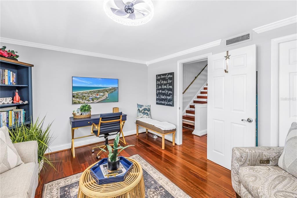 For Sale: $1,300,000 (2 beds, 2 baths, 1223 Square Feet)