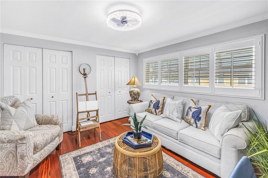 For Sale: $1,300,000 (2 beds, 2 baths, 1223 Square Feet)