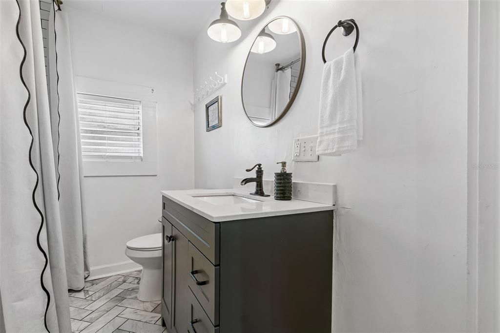 На продажу: $825,000 (5 спален, 3 ванн, 2266 Квадратных фут)