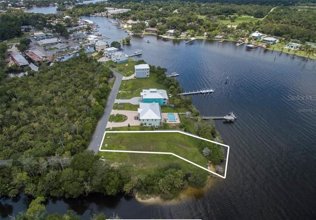 En Venta: $495,000 (0.31 acres)