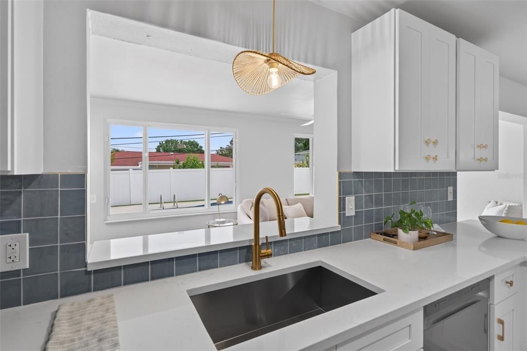 For Sale: $589,000 (3 beds, 2 baths, 1563 Square Feet)