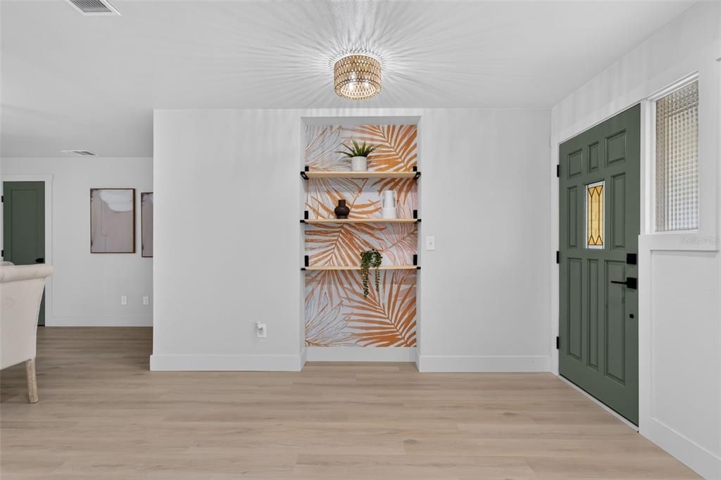 For Sale: $589,000 (3 beds, 2 baths, 1563 Square Feet)