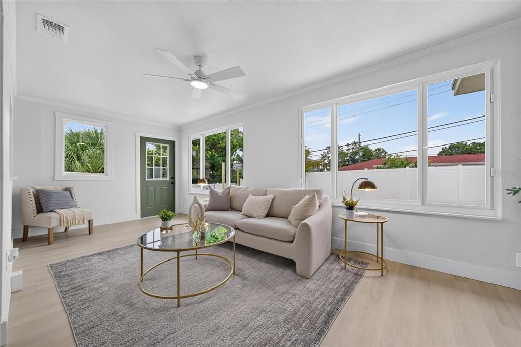 For Sale: $589,000 (3 beds, 2 baths, 1563 Square Feet)