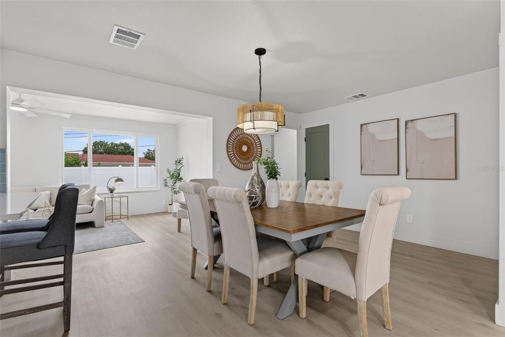 For Sale: $589,000 (3 beds, 2 baths, 1563 Square Feet)