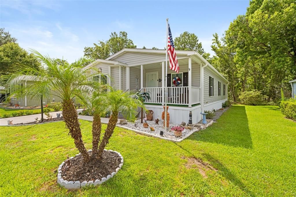 For Sale: $225,000 (2 beds, 2 baths, 1338 Square Feet)