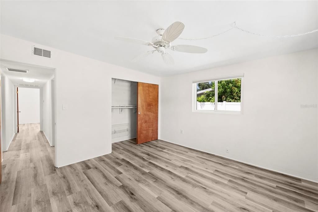 : $525,000 (3 beds, 2 baths, 1475 Square Feet)