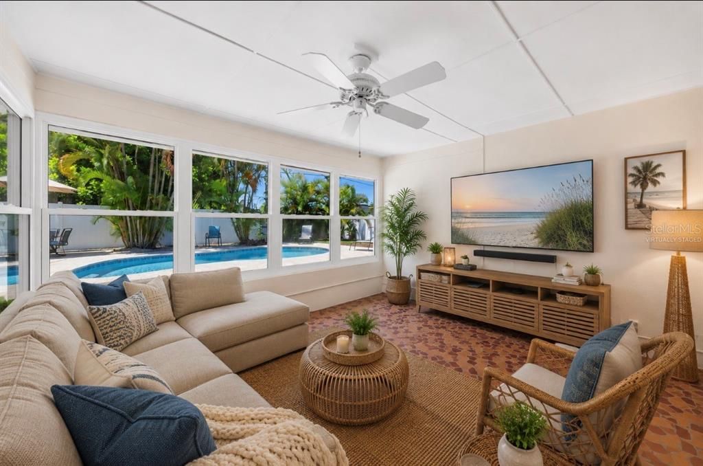 : $525,000 (3 beds, 2 baths, 1475 Square Feet)