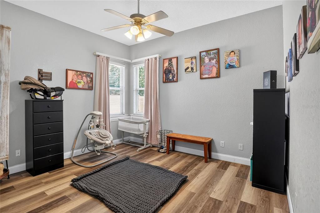 На продажу: $649,500 (5 спален, 3 ванн, 2757 Квадратных фут)