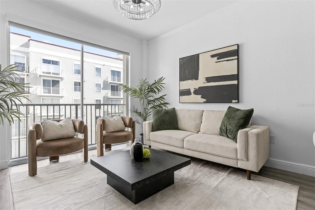 For Sale: $525,000 (2 beds, 2 baths, 1009 Square Feet)