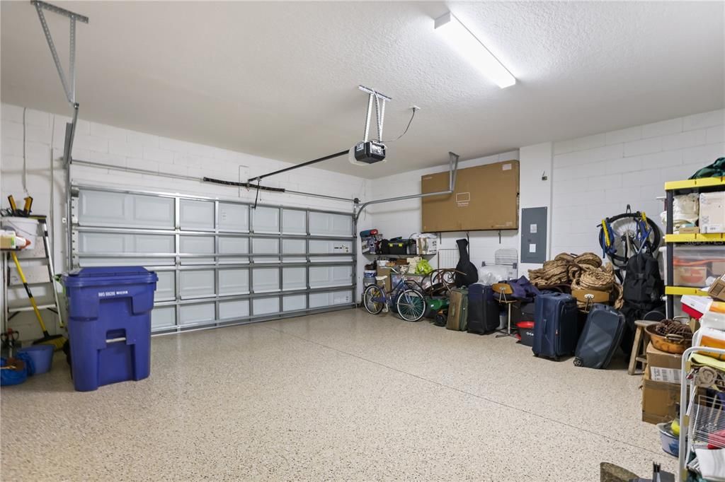 На продажу: $375,000 (4 спален, 3 ванн, 2209 Квадратных фут)