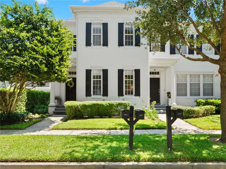 En Venta: $749,000 (3 camas, 3 baños, 2221 Pies cuadrados)