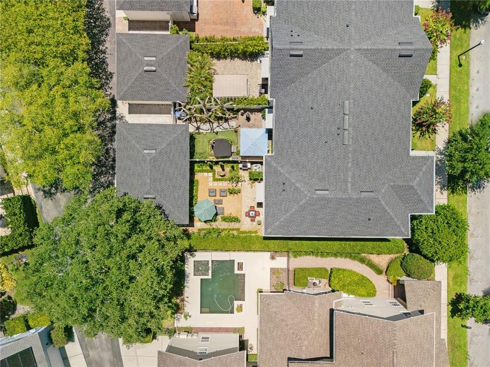En Venta: $749,000 (3 camas, 3 baños, 2221 Pies cuadrados)