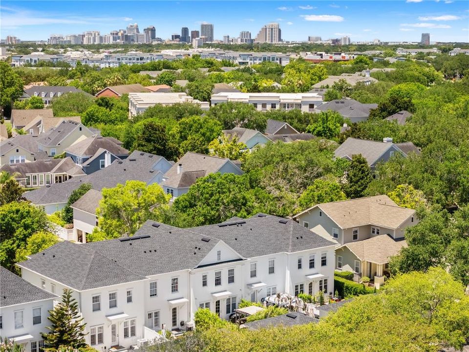 En Venta: $749,000 (3 camas, 3 baños, 2221 Pies cuadrados)