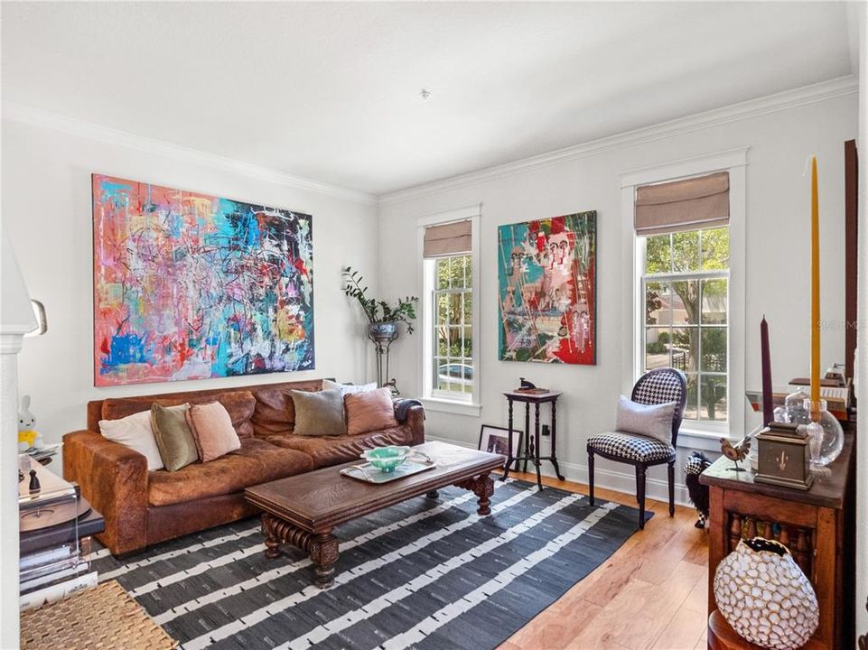 En Venta: $749,000 (3 camas, 3 baños, 2221 Pies cuadrados)