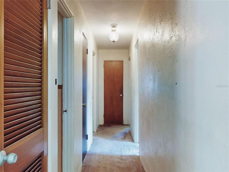 En Venta: $315,000 (3 camas, 3 baños, 1556 Pies cuadrados)