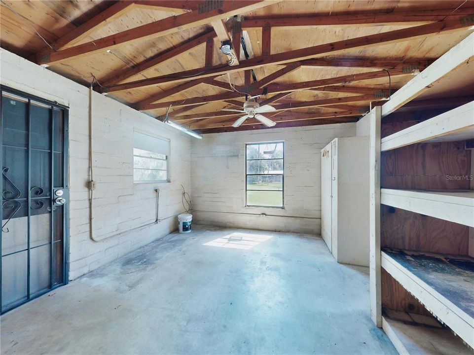 En Venta: $315,000 (3 camas, 3 baños, 1556 Pies cuadrados)