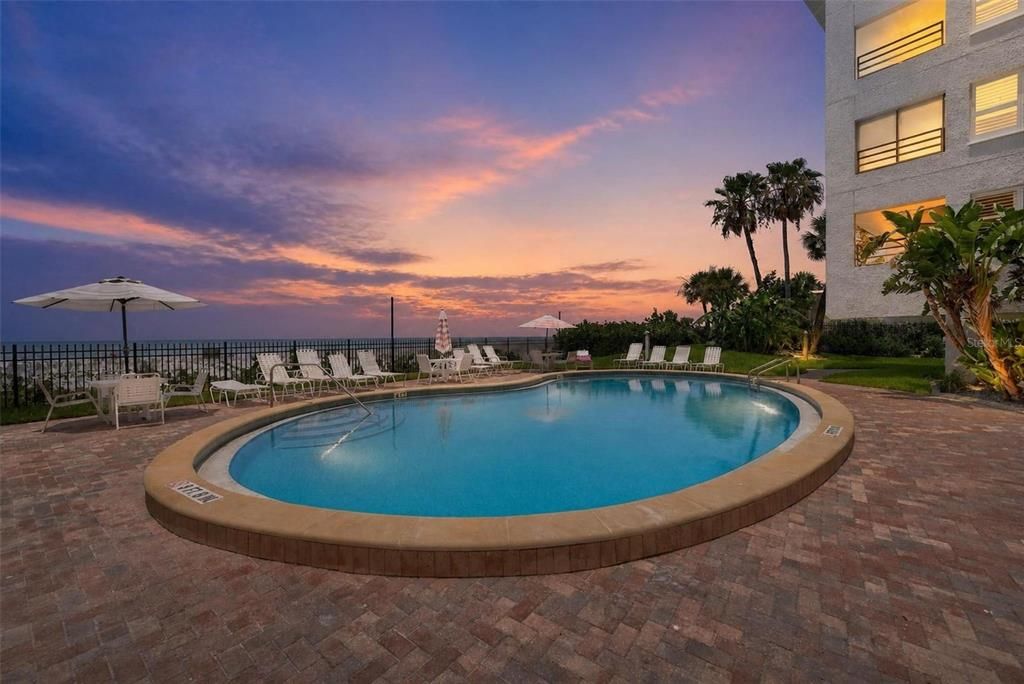 En Venta: $1,075,000 (2 camas, 2 baños, 1450 Pies cuadrados)
