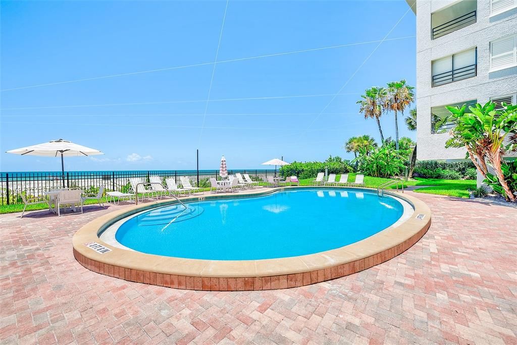 En Venta: $1,075,000 (2 camas, 2 baños, 1450 Pies cuadrados)