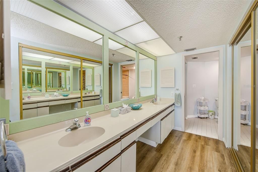 En Venta: $1,075,000 (2 camas, 2 baños, 1450 Pies cuadrados)