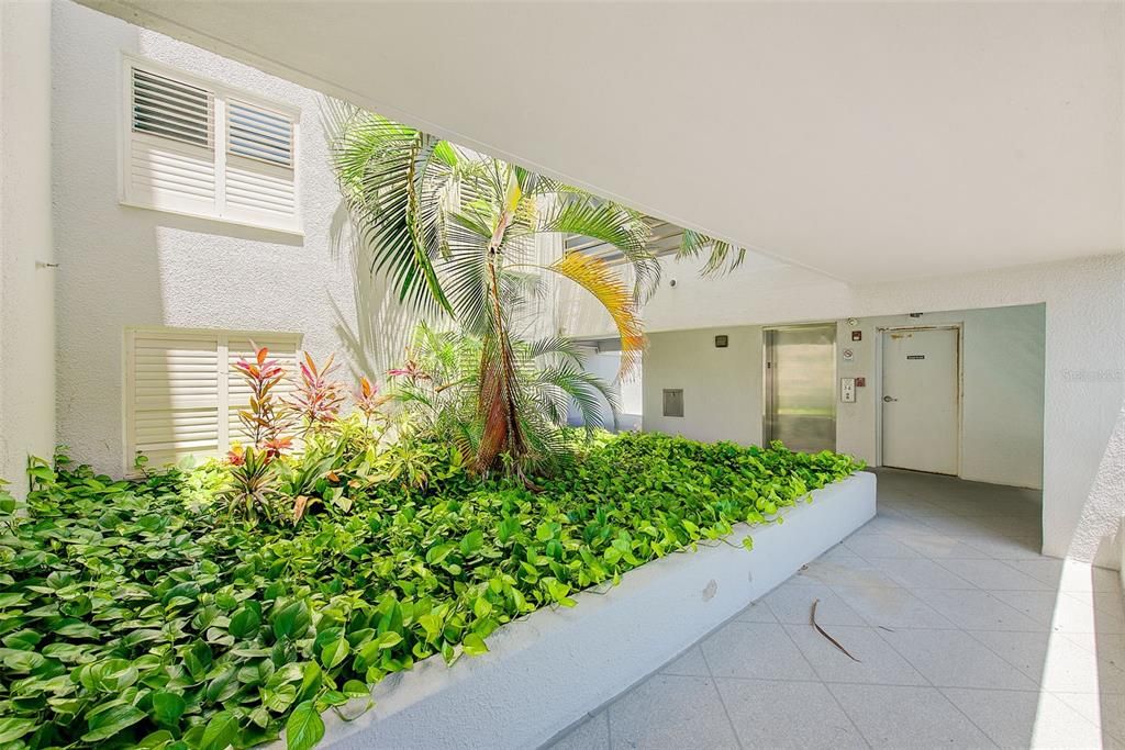 En Venta: $1,075,000 (2 camas, 2 baños, 1450 Pies cuadrados)