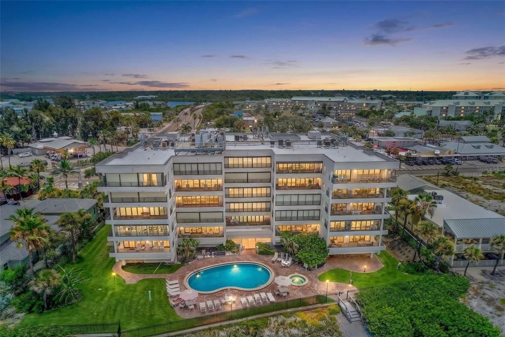 En Venta: $1,075,000 (2 camas, 2 baños, 1450 Pies cuadrados)