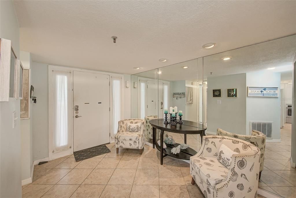 En Venta: $1,075,000 (2 camas, 2 baños, 1450 Pies cuadrados)