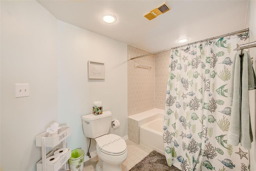 En Venta: $1,075,000 (2 camas, 2 baños, 1450 Pies cuadrados)