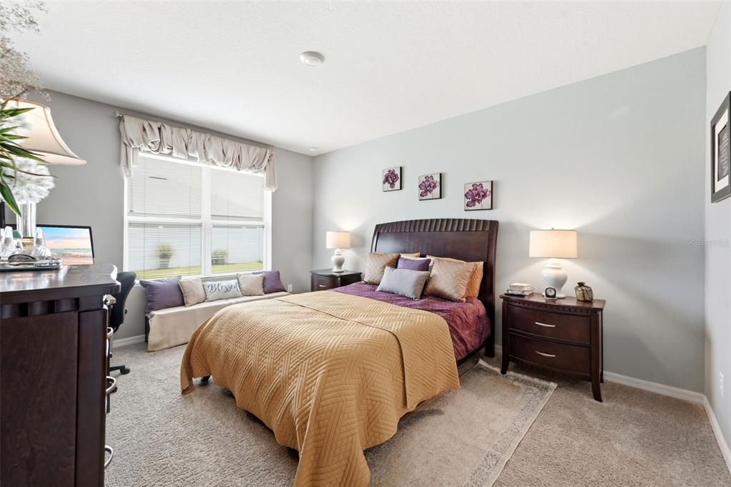 For Sale: $379,900 (4 beds, 2 baths, 1867 Square Feet)