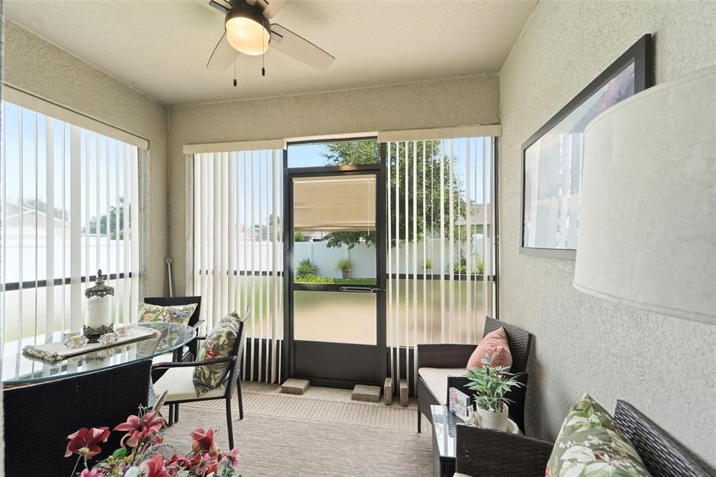 For Sale: $379,900 (4 beds, 2 baths, 1867 Square Feet)
