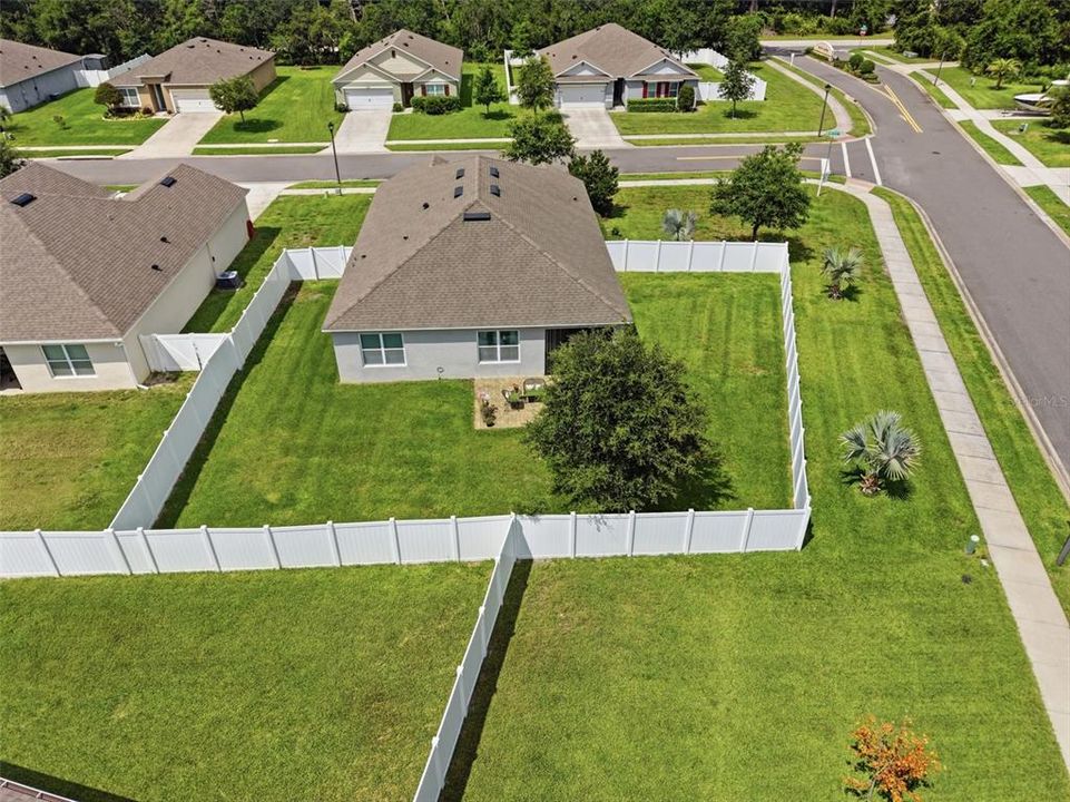 For Sale: $379,900 (4 beds, 2 baths, 1867 Square Feet)