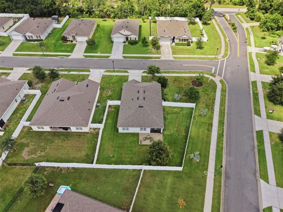 En Venta: $379,900 (4 camas, 2 baños, 1867 Pies cuadrados)