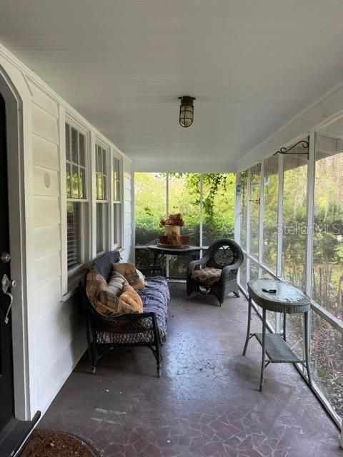 For Sale: $250,000 (2 beds, 1 baths, 1092 Square Feet)