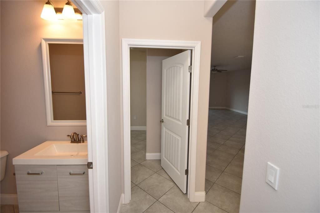 For Rent: $1,950 (4 beds, 2 baths, 1492 Square Feet)
