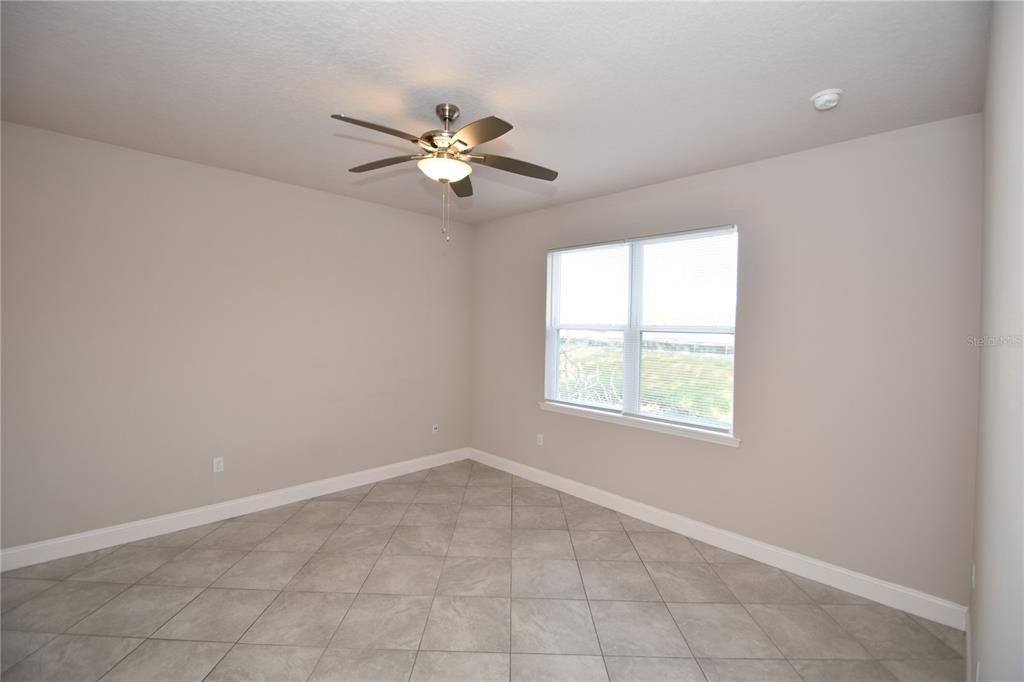For Rent: $1,950 (4 beds, 2 baths, 1492 Square Feet)