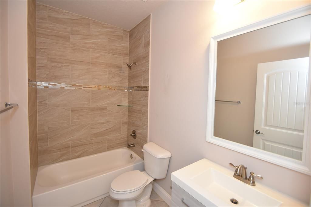 For Rent: $1,950 (4 beds, 2 baths, 1492 Square Feet)