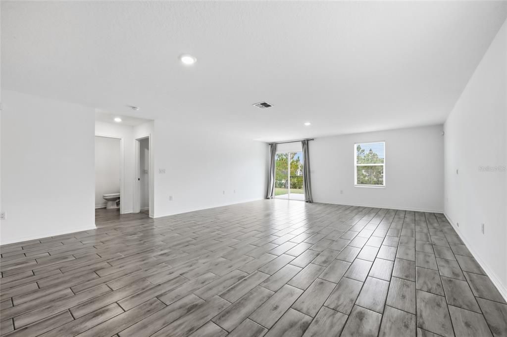 На продажу: $525,000 (5 спален, 2 ванн, 2898 Квадратных фут)
