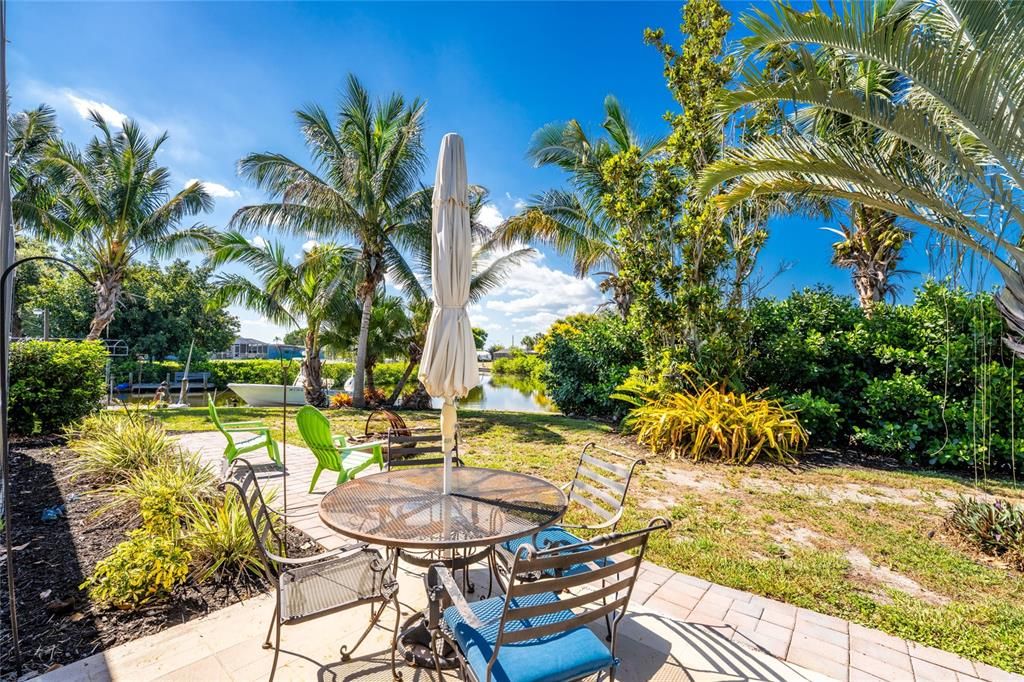 Active With Contract: $589,000 (3 beds, 3 baths, 1935 Square Feet)