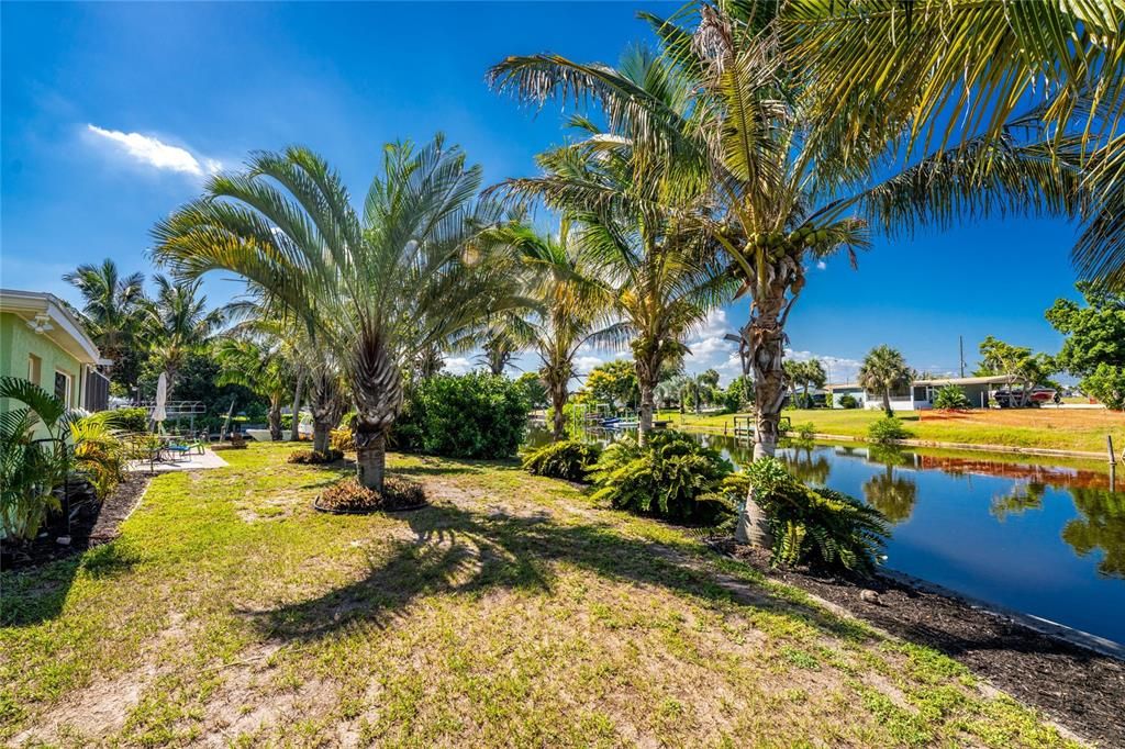 Active With Contract: $589,000 (3 beds, 3 baths, 1935 Square Feet)