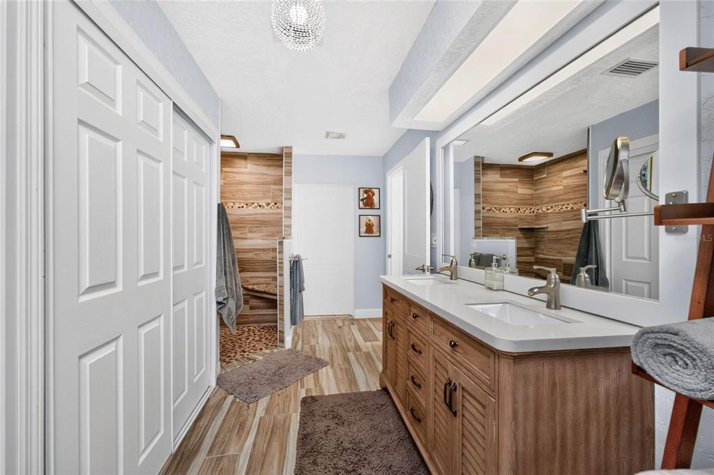 Active With Contract: $589,000 (3 beds, 3 baths, 1935 Square Feet)
